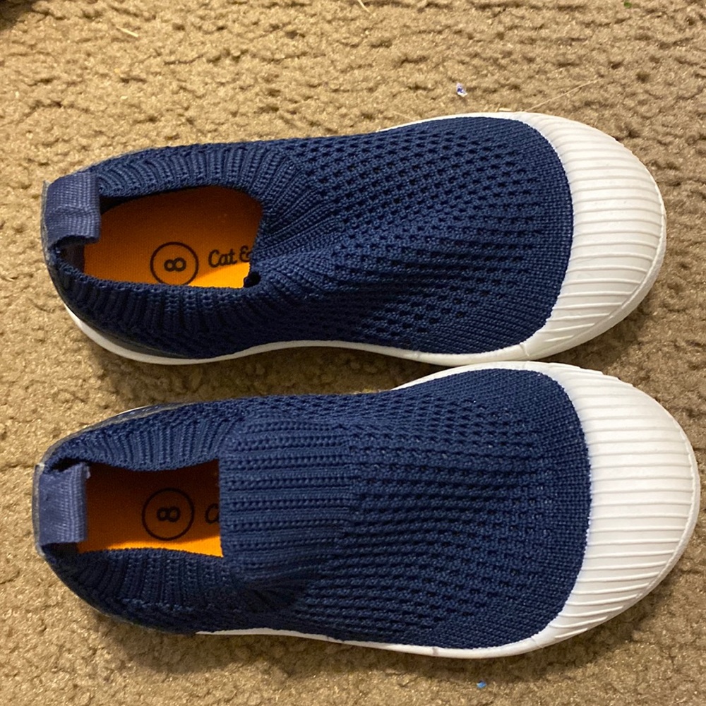 Cat & Jack Toddler NWOT slip on shoes. Navy. Size 8. Could be for boy or girl.
